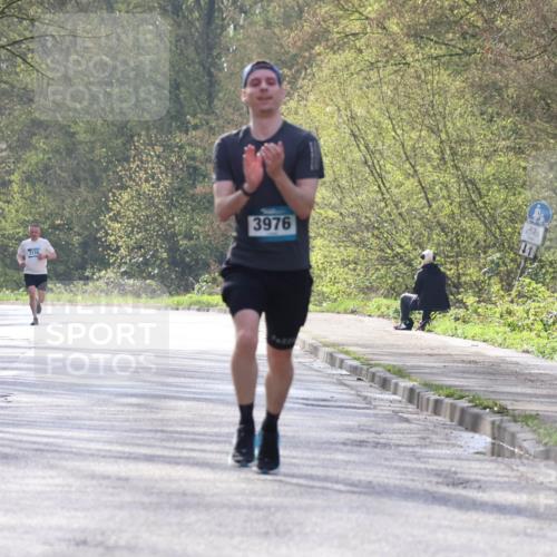 12.04.2026 - 45. Internationalen Wilhelmsburger Insellauf Yannick Fuchs http://msf.ph/oto/9476749 12.04.2026 10:11:13 Laufen 3976, 3134 meine-sportfotos.de