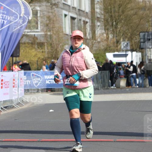 12.04.2026 - 45. Internationalen Wilhelmsburger Insellauf Strokosch-Dieckow http://msf.ph/oto/9476757 12.04.2026 11:35:55 Ziel 2341 meine-sportfotos.de
