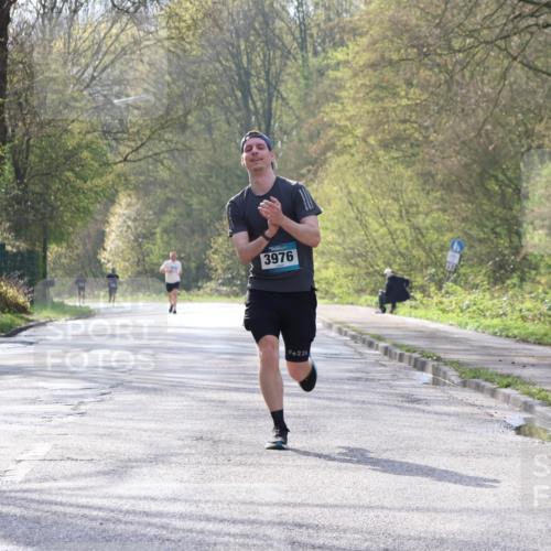 12.04.2026 - 45. Internationalen Wilhelmsburger Insellauf Yannick Fuchs http://msf.ph/oto/9476767 12.04.2026 10:11:15 Laufen 3976, 226 meine-sportfotos.de