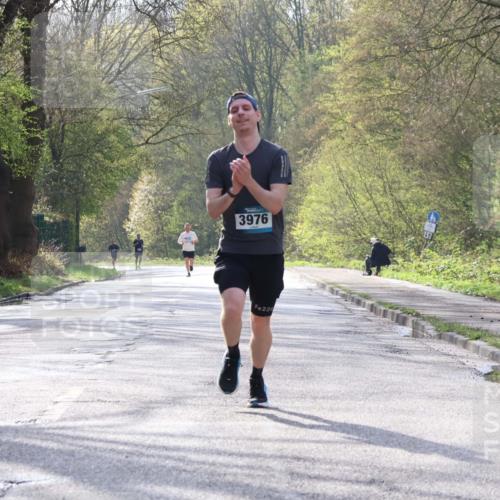12.04.2026 - 45. Internationalen Wilhelmsburger Insellauf Yannick Fuchs http://msf.ph/oto/9476775 12.04.2026 10:11:15 Laufen 3976, 226 meine-sportfotos.de