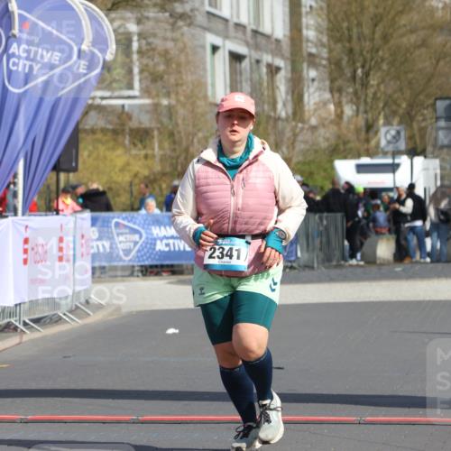 12.04.2026 - 45. Internationalen Wilhelmsburger Insellauf Strokosch-Dieckow http://msf.ph/oto/9476784 12.04.2026 11:35:56 Ziel 2341 meine-sportfotos.de