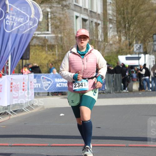 12.04.2026 - 45. Internationalen Wilhelmsburger Insellauf Strokosch-Dieckow http://msf.ph/oto/9476796 12.04.2026 11:35:56 Ziel 2341 meine-sportfotos.de