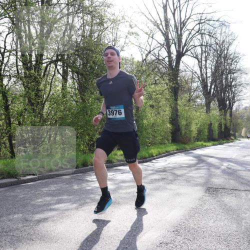 12.04.2026 - 45. Internationalen Wilhelmsburger Insellauf Yannick Fuchs http://msf.ph/oto/9476813 12.04.2026 10:11:18 Laufen 3976, 226 meine-sportfotos.de