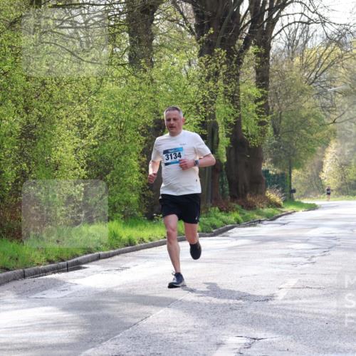 12.04.2026 - 45. Internationalen Wilhelmsburger Insellauf Yannick Fuchs http://msf.ph/oto/9476843 12.04.2026 10:11:34 Laufen 3134 meine-sportfotos.de