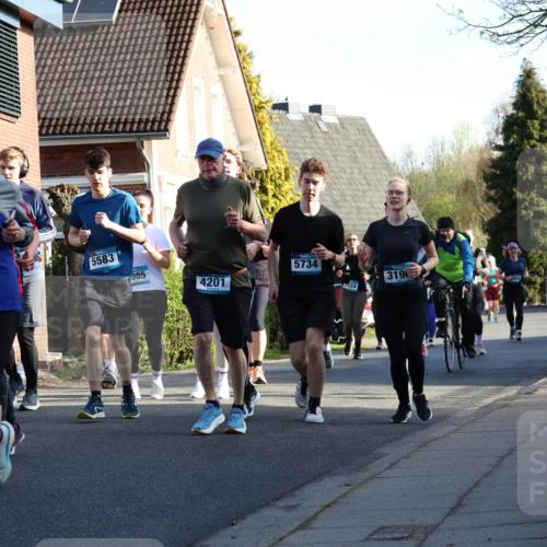 12.04.2026 - 45. Internationalen Wilhelmsburger Insellauf Yannick Fuchs http://msf.ph/oto/9476849 12.04.2026 09:04:04 Laufen 5583, 985, 4201, 5734, 319 meine-sportfotos.de