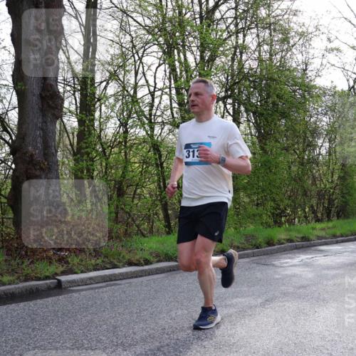 12.04.2026 - 45. Internationalen Wilhelmsburger Insellauf Yannick Fuchs http://msf.ph/oto/9476902 12.04.2026 10:11:37 Laufen 313 meine-sportfotos.de