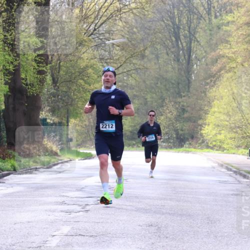 12.04.2026 - 45. Internationalen Wilhelmsburger Insellauf Yannick Fuchs http://msf.ph/oto/9476946 12.04.2026 10:11:46 Laufen 2212, 3208, 41 meine-sportfotos.de
