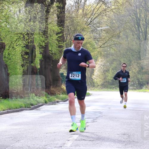 12.04.2026 - 45. Internationalen Wilhelmsburger Insellauf Yannick Fuchs http://msf.ph/oto/9476960 12.04.2026 10:11:47 Laufen 2212, 208 meine-sportfotos.de