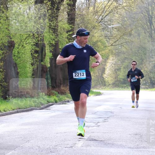 12.04.2026 - 45. Internationalen Wilhelmsburger Insellauf Yannick Fuchs http://msf.ph/oto/9476967 12.04.2026 10:11:47 Laufen 2212, 3208 meine-sportfotos.de