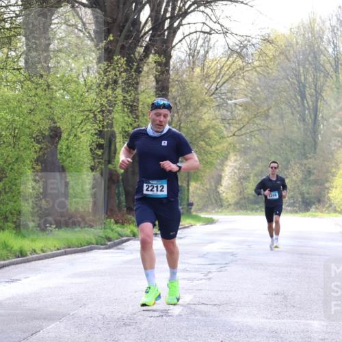 12.04.2026 - 45. Internationalen Wilhelmsburger Insellauf Yannick Fuchs http://msf.ph/oto/9476971 12.04.2026 10:11:48 Laufen 2212, 3208 meine-sportfotos.de