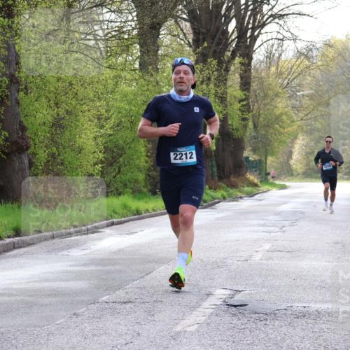 12.04.2026 - 45. Internationalen Wilhelmsburger Insellauf Yannick Fuchs http://msf.ph/oto/9476982 12.04.2026 10:11:49 Laufen 2212 meine-sportfotos.de