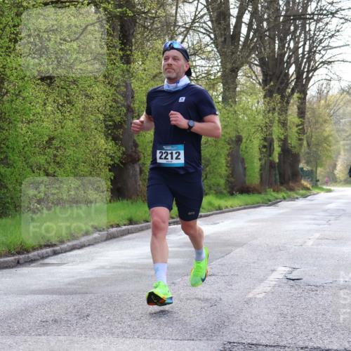 12.04.2026 - 45. Internationalen Wilhelmsburger Insellauf Yannick Fuchs http://msf.ph/oto/9476997 12.04.2026 10:11:50 Laufen 2212, 208 meine-sportfotos.de