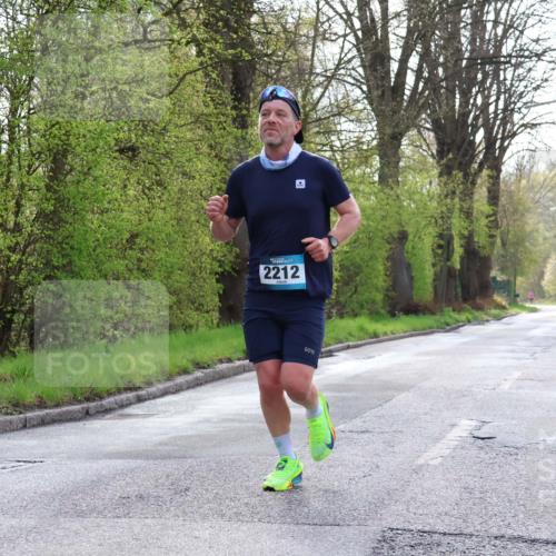 12.04.2026 - 45. Internationalen Wilhelmsburger Insellauf Yannick Fuchs http://msf.ph/oto/9477001 12.04.2026 10:11:50 Laufen 2212 meine-sportfotos.de