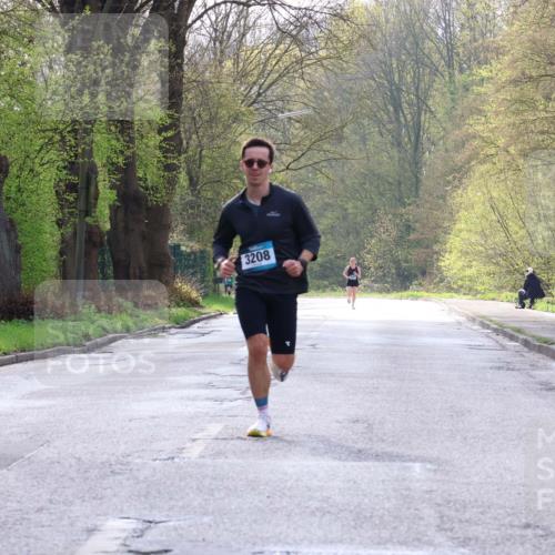 12.04.2026 - 45. Internationalen Wilhelmsburger Insellauf Yannick Fuchs http://msf.ph/oto/9477025 12.04.2026 10:11:52 Laufen 3208 meine-sportfotos.de