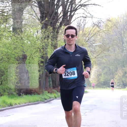 12.04.2026 - 45. Internationalen Wilhelmsburger Insellauf Yannick Fuchs http://msf.ph/oto/9477040 12.04.2026 10:11:54 Laufen 3208 meine-sportfotos.de