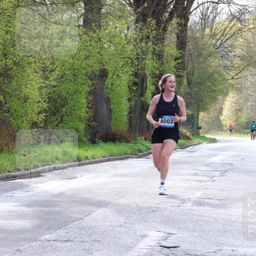 12.04.2026 - 45. Internationalen Wilhelmsburger Insellauf Yannick Fuchs http://msf.ph/oto/9477095 12.04.2026 10:12:09 Laufen 4003 meine-sportfotos.de