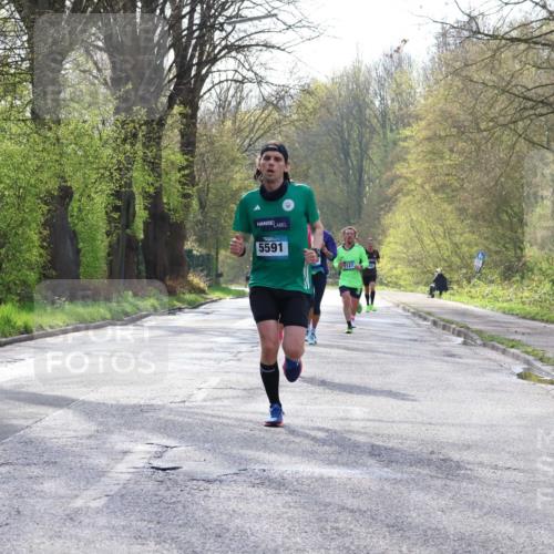 12.04.2026 - 45. Internationalen Wilhelmsburger Insellauf Yannick Fuchs http://msf.ph/oto/9477154 12.04.2026 10:12:33 Laufen 5591, 2127 meine-sportfotos.de