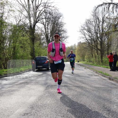 12.04.2026 - 45. Internationalen Wilhelmsburger Insellauf Yannick Fuchs http://msf.ph/oto/9477200 12.04.2026 10:12:36 Laufen 890, 3317, 3099 meine-sportfotos.de