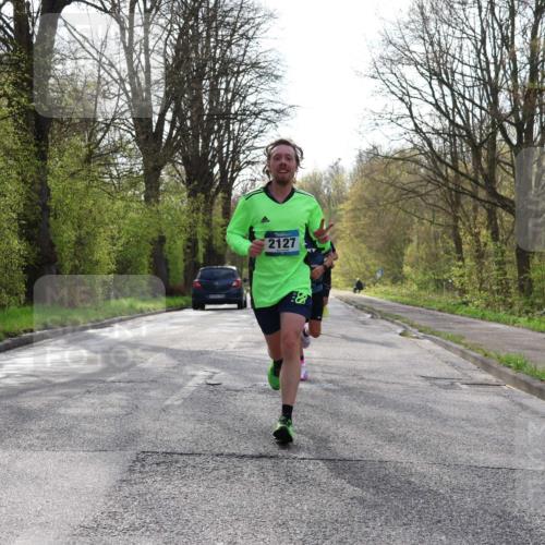 12.04.2026 - 45. Internationalen Wilhelmsburger Insellauf Yannick Fuchs http://msf.ph/oto/9477236 12.04.2026 10:12:39 Laufen 2127 meine-sportfotos.de