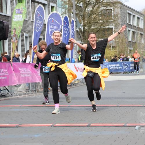 12.04.2026 - 45. Internationalen Wilhelmsburger Insellauf Strokosch-Dieckow http://msf.ph/oto/9477238 12.04.2026 13:31:00 Ziel 2514, 2515, 4324, 4429, 2003 meine-sportfotos.de