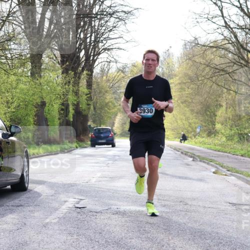 12.04.2026 - 45. Internationalen Wilhelmsburger Insellauf Yannick Fuchs http://msf.ph/oto/9477265 12.04.2026 10:12:42 Laufen 3930 meine-sportfotos.de