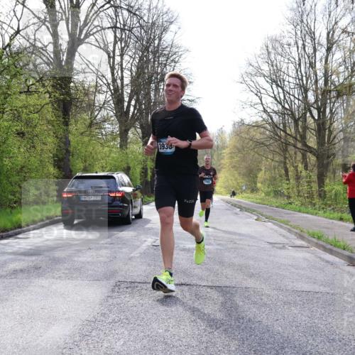 12.04.2026 - 45. Internationalen Wilhelmsburger Insellauf Yannick Fuchs http://msf.ph/oto/9477279 12.04.2026 10:12:43 Laufen 3930, 2301, 226, 5507 meine-sportfotos.de
