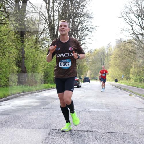 12.04.2026 - 45. Internationalen Wilhelmsburger Insellauf Yannick Fuchs http://msf.ph/oto/9477306 12.04.2026 10:12:45 Laufen 5507, 3137 meine-sportfotos.de