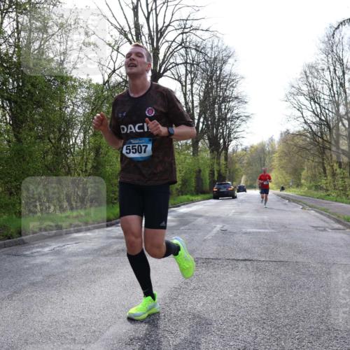 12.04.2026 - 45. Internationalen Wilhelmsburger Insellauf Yannick Fuchs http://msf.ph/oto/9477316 12.04.2026 10:12:46 Laufen 5507 meine-sportfotos.de