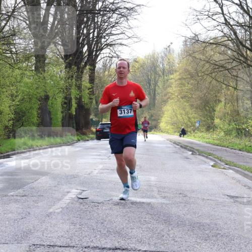 12.04.2026 - 45. Internationalen Wilhelmsburger Insellauf Yannick Fuchs http://msf.ph/oto/9477343 12.04.2026 10:12:49 Laufen 3137 meine-sportfotos.de