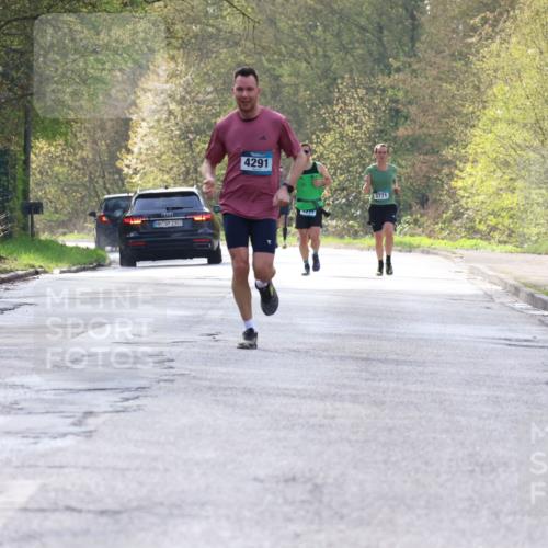 12.04.2026 - 45. Internationalen Wilhelmsburger Insellauf Yannick Fuchs http://msf.ph/oto/9477395 12.04.2026 10:12:54 Laufen 2301, 4291, 5271, 3771 meine-sportfotos.de