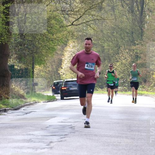 12.04.2026 - 45. Internationalen Wilhelmsburger Insellauf Yannick Fuchs http://msf.ph/oto/9477398 12.04.2026 10:12:55 Laufen 4291, 271, 2301, 3771 meine-sportfotos.de