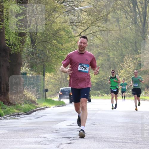 12.04.2026 - 45. Internationalen Wilhelmsburger Insellauf Yannick Fuchs http://msf.ph/oto/9477421 12.04.2026 10:12:56 Laufen 4291 meine-sportfotos.de