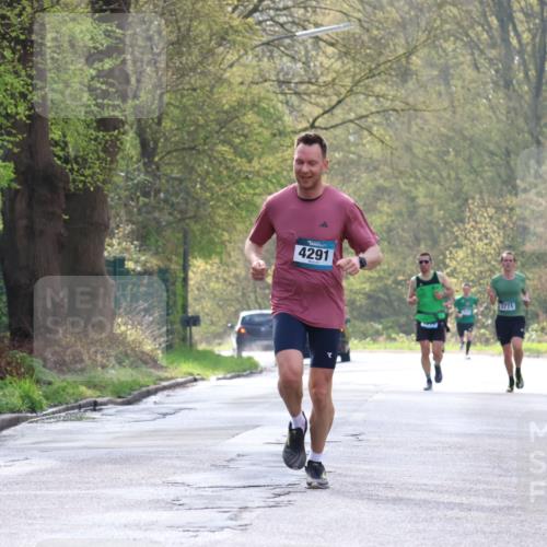 12.04.2026 - 45. Internationalen Wilhelmsburger Insellauf Yannick Fuchs http://msf.ph/oto/9477423 12.04.2026 10:12:56 Laufen 4291, 5771 meine-sportfotos.de