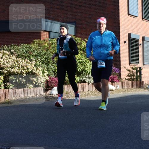 12.04.2026 - 45. Internationalen Wilhelmsburger Insellauf Yannick Fuchs http://msf.ph/oto/9477428 12.04.2026 09:05:09 Laufen 693 meine-sportfotos.de