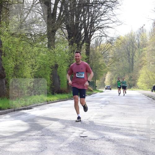 12.04.2026 - 45. Internationalen Wilhelmsburger Insellauf Yannick Fuchs http://msf.ph/oto/9477453 12.04.2026 10:13:00 Laufen 4291 meine-sportfotos.de