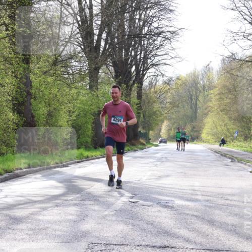 12.04.2026 - 45. Internationalen Wilhelmsburger Insellauf Yannick Fuchs http://msf.ph/oto/9477457 12.04.2026 10:13:00 Laufen 4291 meine-sportfotos.de