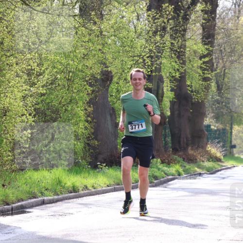 12.04.2026 - 45. Internationalen Wilhelmsburger Insellauf Yannick Fuchs http://msf.ph/oto/9477494 12.04.2026 10:13:07 Laufen 3771, 3271 meine-sportfotos.de
