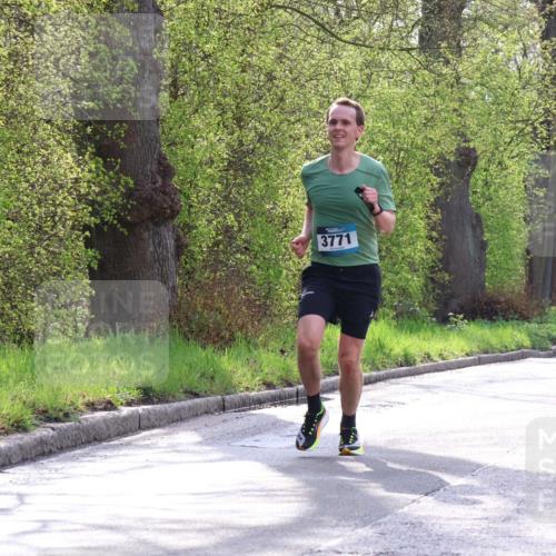 12.04.2026 - 45. Internationalen Wilhelmsburger Insellauf Yannick Fuchs http://msf.ph/oto/9477505 12.04.2026 10:13:09 Laufen 3771 meine-sportfotos.de