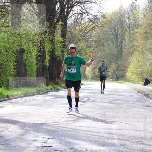 12.04.2026 - 45. Internationalen Wilhelmsburger Insellauf Yannick Fuchs http://msf.ph/oto/9477557 12.04.2026 10:13:20 Laufen  meine-sportfotos.de