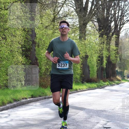 12.04.2026 - 45. Internationalen Wilhelmsburger Insellauf Yannick Fuchs http://msf.ph/oto/9477631 12.04.2026 10:13:29 Laufen 5237 meine-sportfotos.de