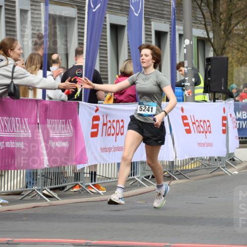 12.04.2026 - 45. Internationalen Wilhelmsburger Insellauf Strokosch-Dieckow http://msf.ph/oto/9477632 12.04.2026 13:30:36 Ziel 5241 meine-sportfotos.de