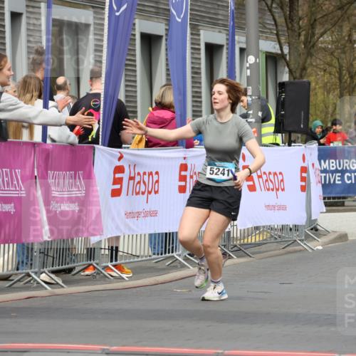 12.04.2026 - 45. Internationalen Wilhelmsburger Insellauf Strokosch-Dieckow http://msf.ph/oto/9477656 12.04.2026 13:30:36 Ziel 5241 meine-sportfotos.de