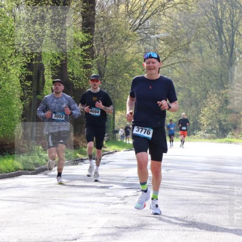12.04.2026 - 45. Internationalen Wilhelmsburger Insellauf Yannick Fuchs http://msf.ph/oto/9477664 12.04.2026 10:14:01 Laufen 3053, 4694, 3776 meine-sportfotos.de
