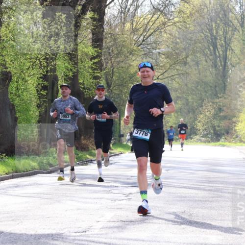12.04.2026 - 45. Internationalen Wilhelmsburger Insellauf Yannick Fuchs http://msf.ph/oto/9477665 12.04.2026 10:14:01 Laufen 465, 3053, 3776 meine-sportfotos.de