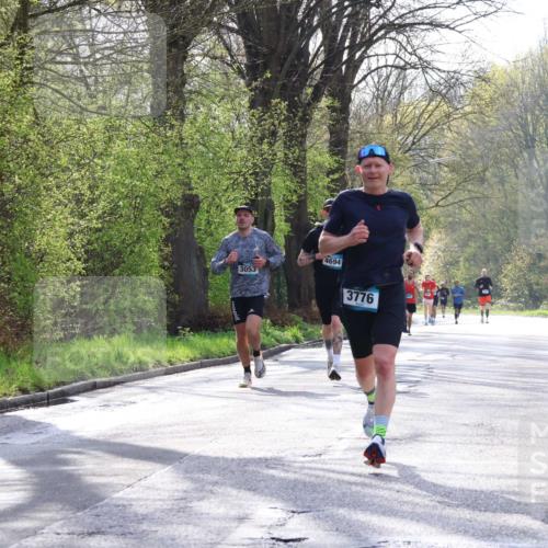 12.04.2026 - 45. Internationalen Wilhelmsburger Insellauf Yannick Fuchs http://msf.ph/oto/9477674 12.04.2026 10:14:02 Laufen 3053, 4694, 3776 meine-sportfotos.de