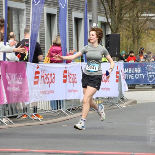 12.04.2026 - 45. Internationalen Wilhelmsburger Insellauf Strokosch-Dieckow http://msf.ph/oto/9477678 12.04.2026 13:30:36 Ziel 5241 meine-sportfotos.de
