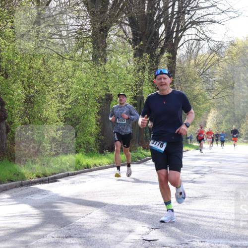 12.04.2026 - 45. Internationalen Wilhelmsburger Insellauf Yannick Fuchs http://msf.ph/oto/9477680 12.04.2026 10:14:02 Laufen 3053, 3776 meine-sportfotos.de