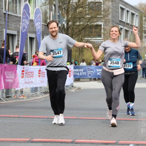 12.04.2026 - 45. Internationalen Wilhelmsburger Insellauf Strokosch-Dieckow http://msf.ph/oto/9477722 12.04.2026 13:30:12 Ziel 3547, 3548, 2131 meine-sportfotos.de