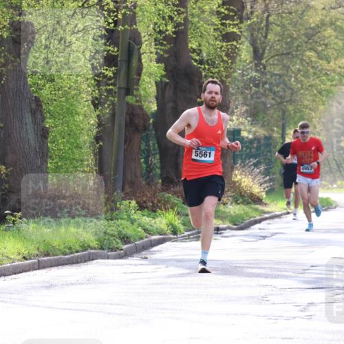 12.04.2026 - 45. Internationalen Wilhelmsburger Insellauf Yannick Fuchs http://msf.ph/oto/9477723 12.04.2026 10:14:10 Laufen 5561, 4384, 4953, 3963 meine-sportfotos.de
