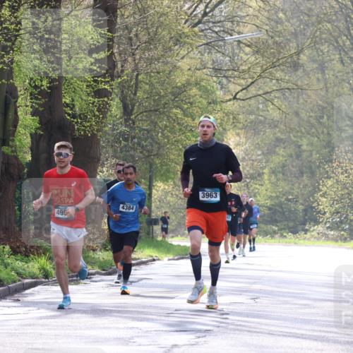12.04.2026 - 45. Internationalen Wilhelmsburger Insellauf Yannick Fuchs http://msf.ph/oto/9477752 12.04.2026 10:14:15 Laufen 495, 4384, 3963 meine-sportfotos.de